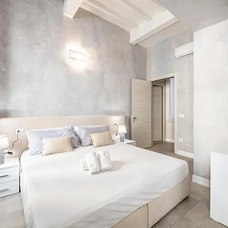 5 Minuti - Duomo Tripla Luxury Διαμέρισμα