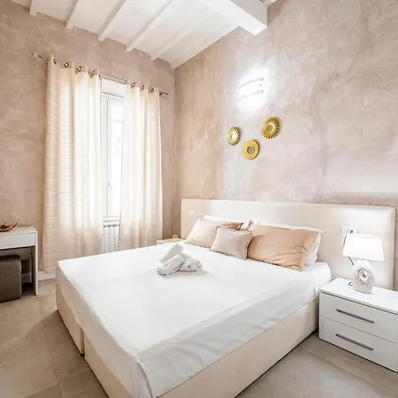 Διαμέρισμα 5 Minuti - Duomo Tripla Luxury Φλωρεντία